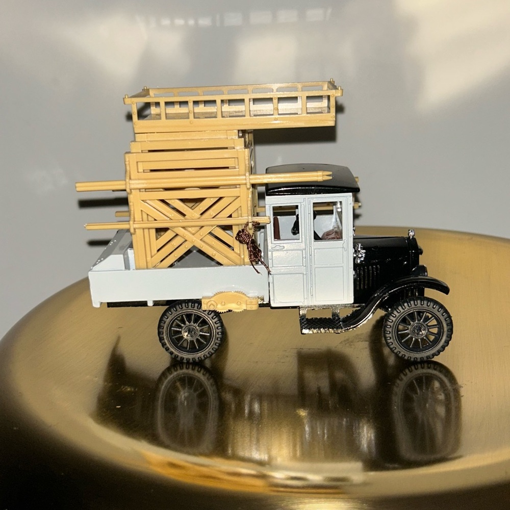 Vintage Ceramic Truck with Ladder in Black and Cream